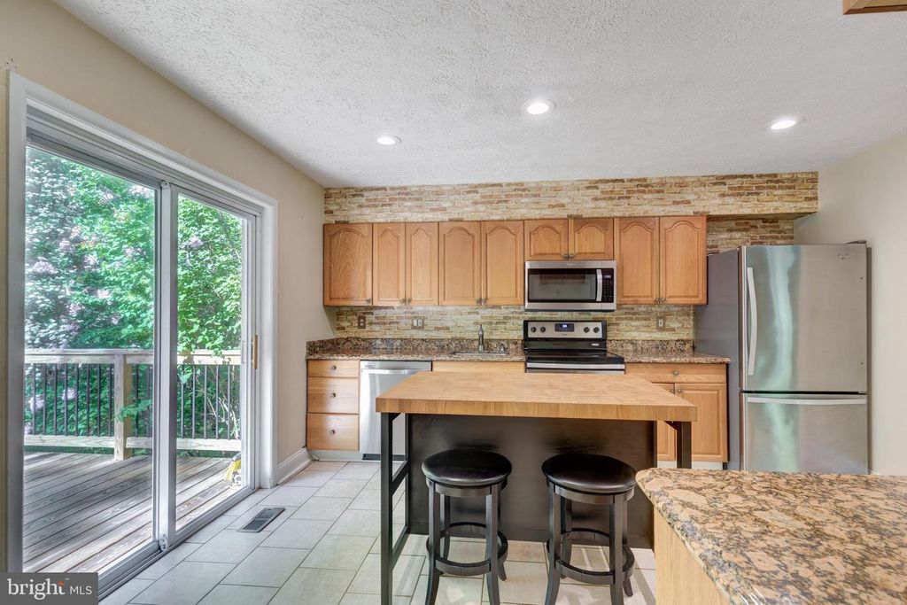 Image 9 of property listing at 12360 GREENSPRING AVE, Owings Mills, MD 21117