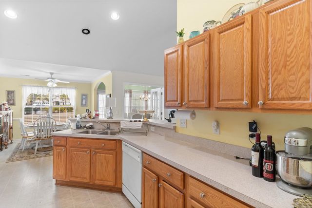 146 Seville Dr., Murrells Inlet, SC 29576