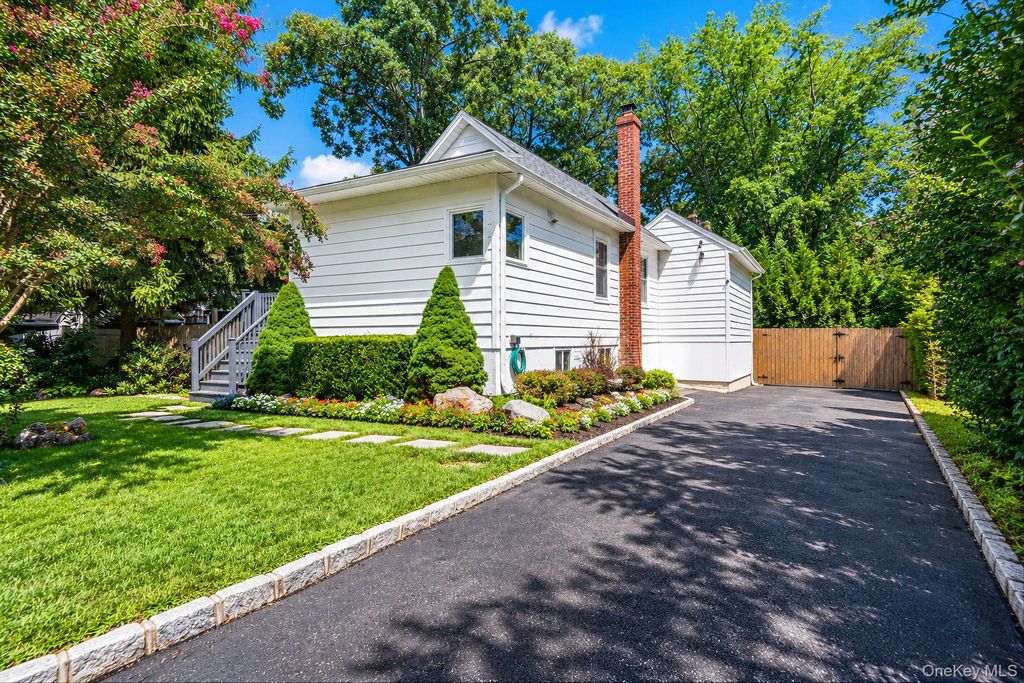 39 Plandome Road, Sound Beach, NY 11789 — exterior