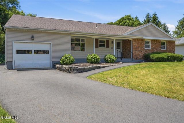 19 Ethel Drive, Colonie, NY 12211