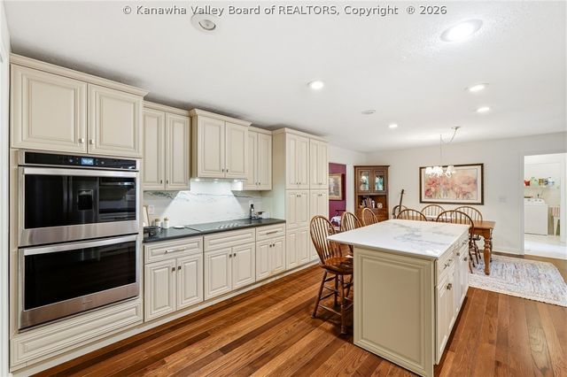 404 Woodbridge Drive, Charleston, WV 25311