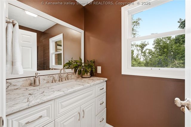 404 Woodbridge Drive, Charleston, WV 25311