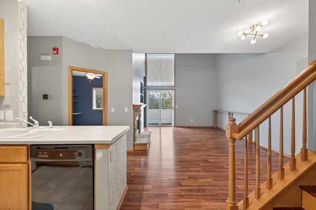 10705 Unity Street NW 6, Coon Rapids, MN 55433