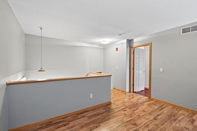 10705 Unity Street NW 6, Coon Rapids, MN 55433