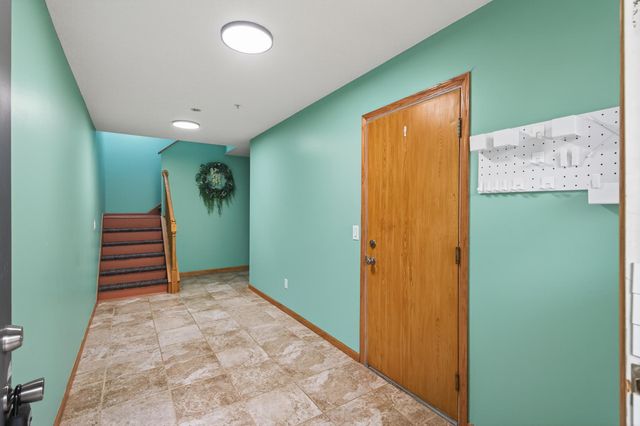 10705 Unity Street NW 6, Coon Rapids, MN 55433