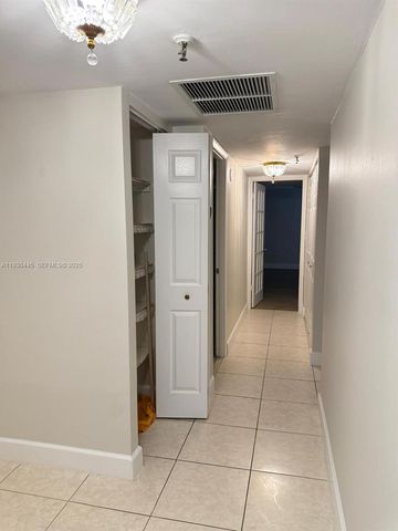 671 NE 195th St 121E, Miami, FL 33179