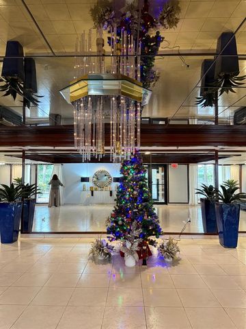 671 NE 195th St 121E, Miami, FL 33179