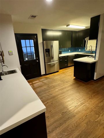 3805 Piping Rock Lane Lane, Houston, TX 77027