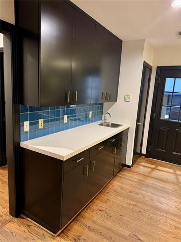 3805 Piping Rock Lane Lane, Houston, TX 77027