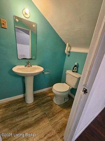 4830 Peachtree Ave, Louisville, KY 40215