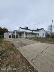 4830 Peachtree Ave, Louisville, KY 40215