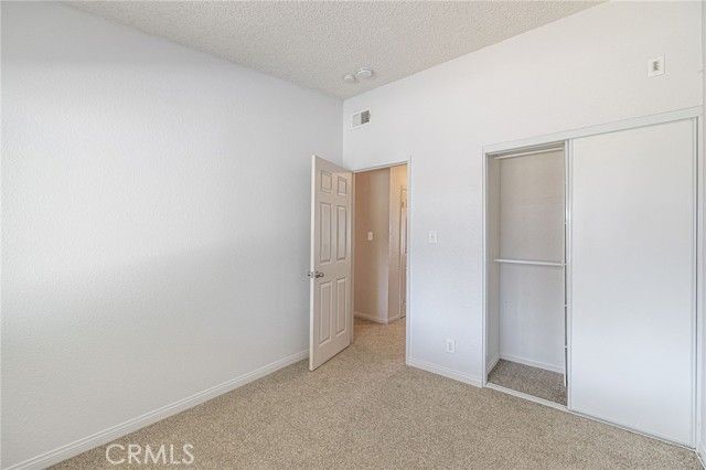 1156 W Avenue J14, Lancaster, CA 93534