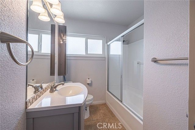 1156 W Avenue J14, Lancaster, CA 93534