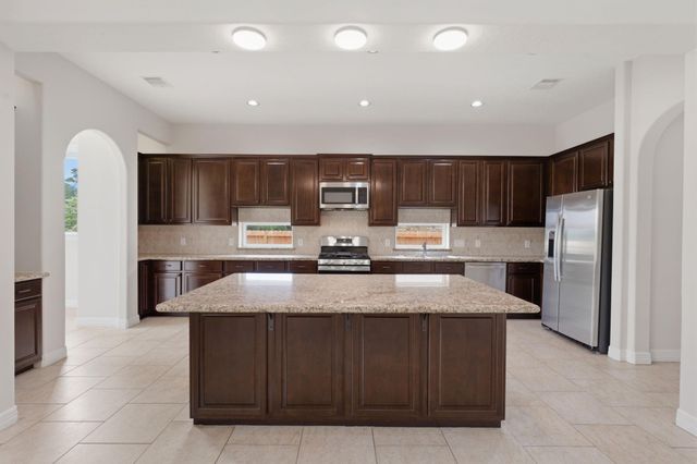 8403 Greenridge Manor Ln, Spring, TX 77389