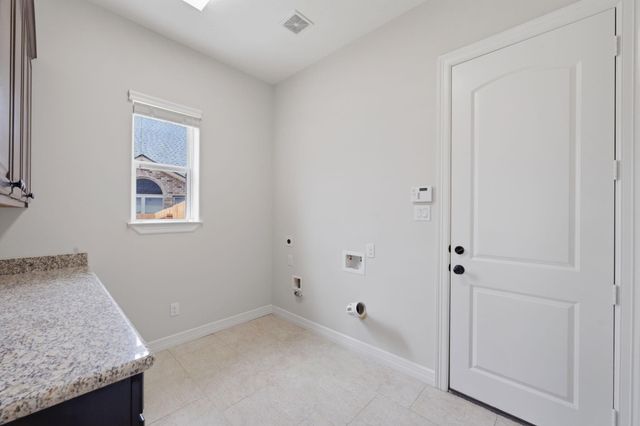 8403 Greenridge Manor Ln, Spring, TX 77389