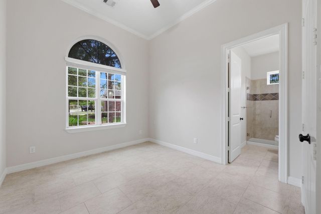 8403 Greenridge Manor Ln, Spring, TX 77389