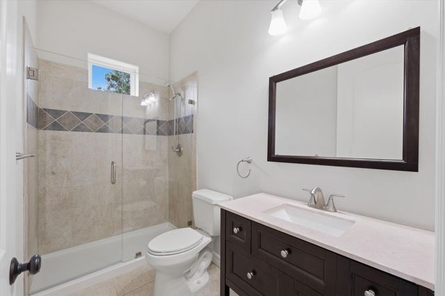 8403 Greenridge Manor Ln, Spring, TX 77389