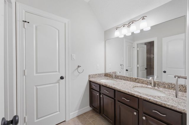 8403 Greenridge Manor Ln, Spring, TX 77389