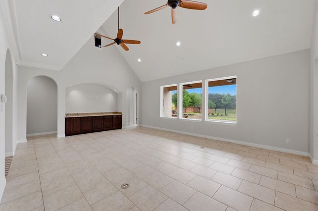 8403 Greenridge Manor Ln, Spring, TX 77389