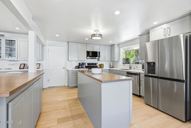 14 Nadine Court, Newbury Park, CA 91320