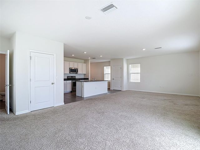 10982 PENNY GALE LOOP, San Antonio, FL 33576