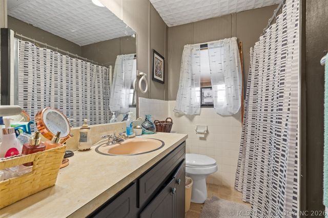 901 E 6th Street, Sulphur, OK 73086