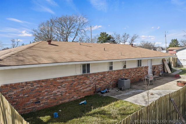 901 E 6th Street, Sulphur, OK 73086