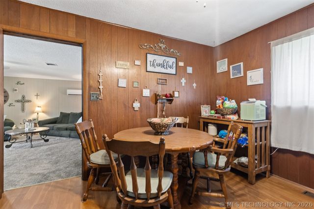 901 E 6th Street, Sulphur, OK 73086