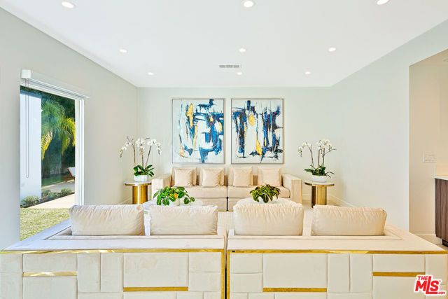 703 N Maple Drive, Beverly Hills, CA 90210