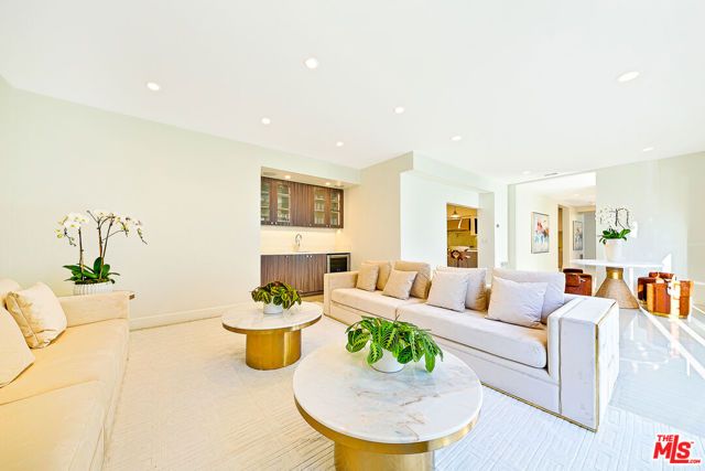 703 N Maple Drive, Beverly Hills, CA 90210