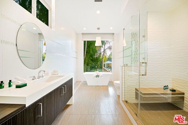 703 N Maple Drive, Beverly Hills, CA 90210