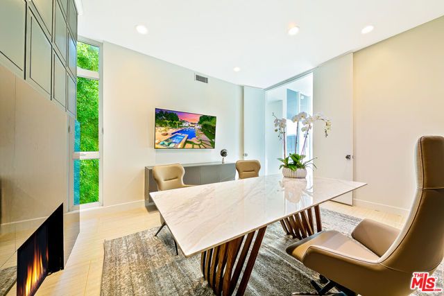 703 N Maple Drive, Beverly Hills, CA 90210