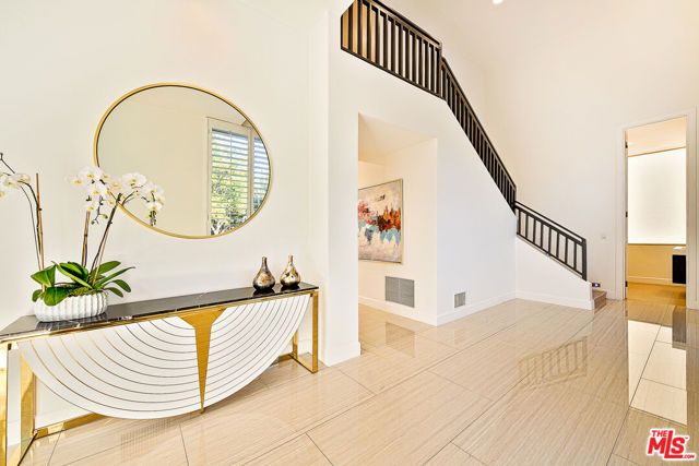 703 N Maple Drive, Beverly Hills, CA 90210