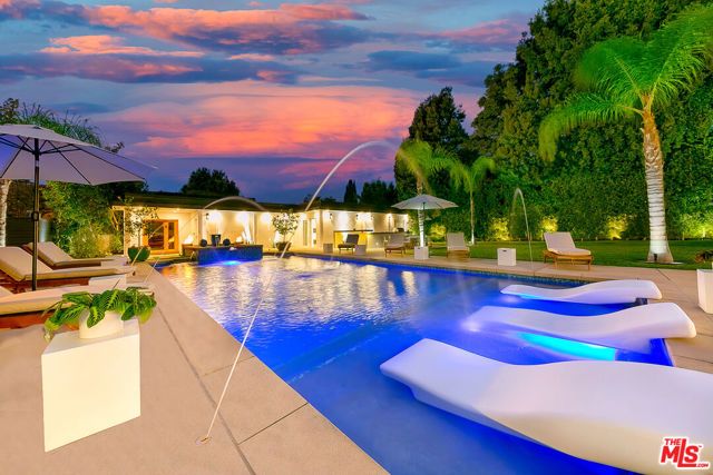 703 N Maple Drive, Beverly Hills, CA 90210