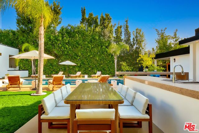 703 N Maple Drive, Beverly Hills, CA 90210