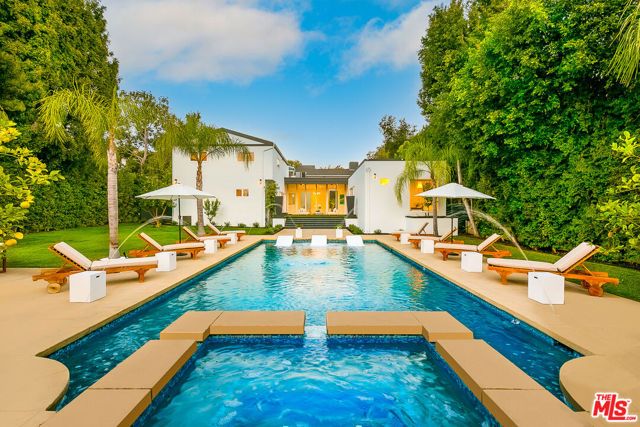 703 N Maple Drive, Beverly Hills, CA 90210