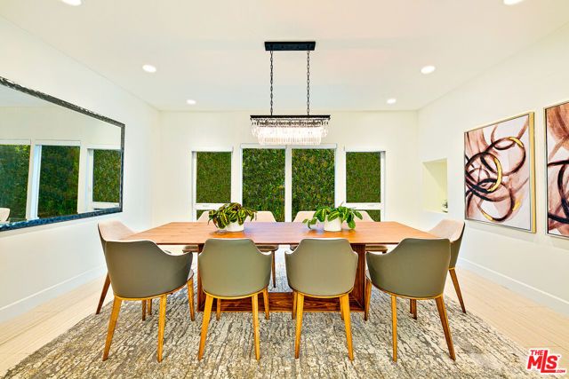 703 N Maple Drive, Beverly Hills, CA 90210