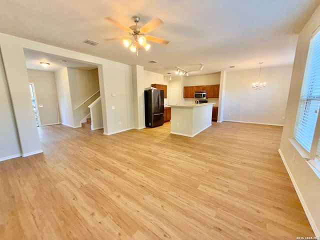 8531 Pecan Cross, San Antonio, TX 78240