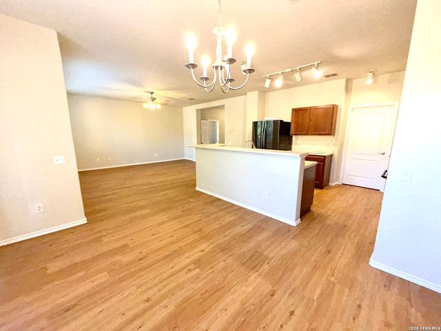 8531 Pecan Cross, San Antonio, TX 78240