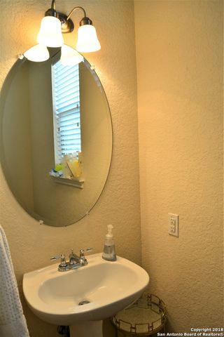 8531 Pecan Cross, San Antonio, TX 78240