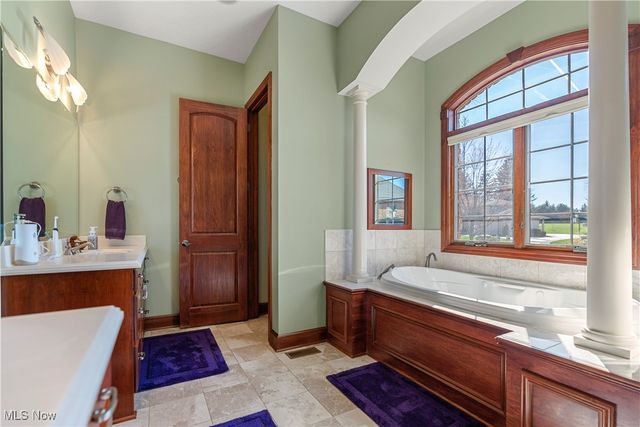 3495 Chadwick Drive, Uniontown, OH 44685