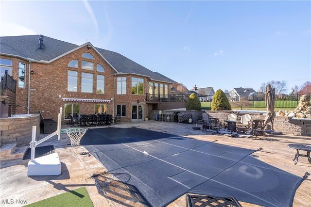 3495 Chadwick Drive, Uniontown, OH 44685