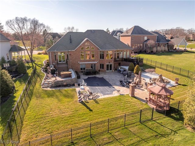 3495 Chadwick Drive, Uniontown, OH 44685