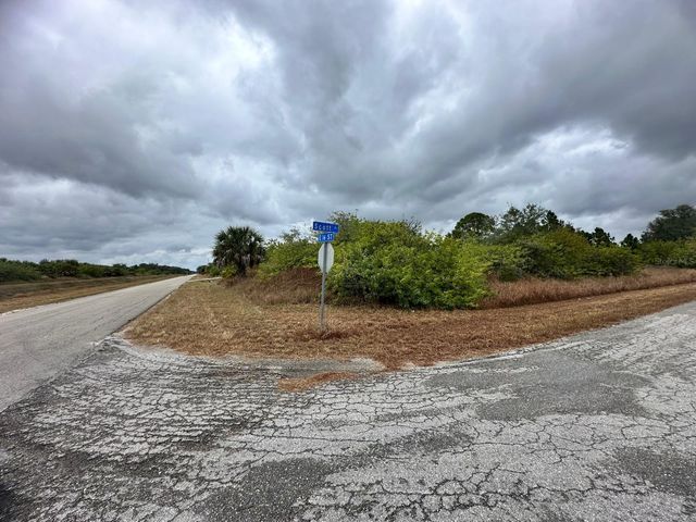 1608 SCOTT AVENUE, Lehigh Acres, FL 33972