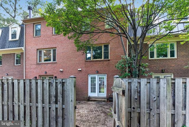 3334 2ND ST S, Arlington, VA 22204
