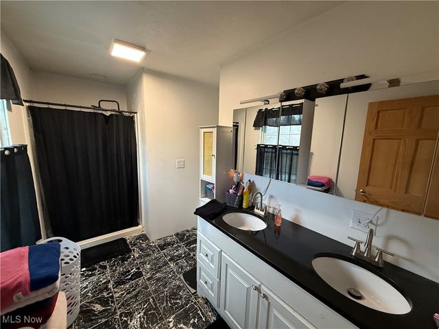 1293 Township Road 384, Steubenville, OH 43952