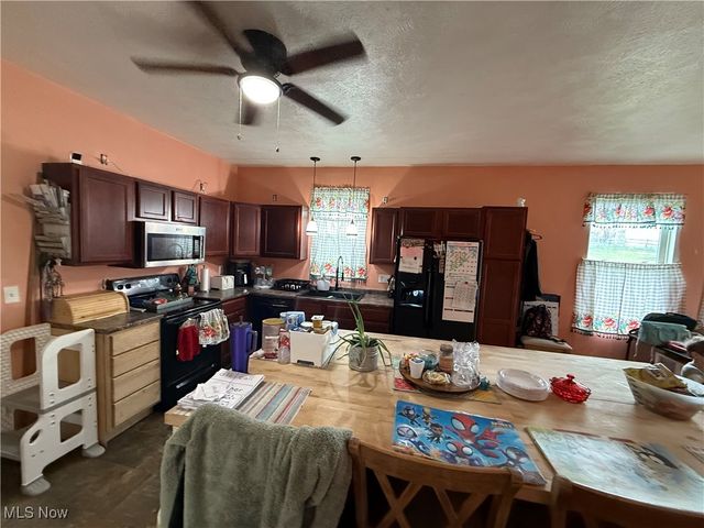 1293 Township Road 384, Steubenville, OH 43952