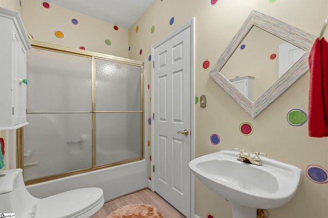 352 Round Ridge Road, Spartanburg, SC 29302