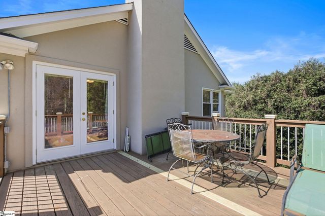 352 Round Ridge Road, Spartanburg, SC 29302