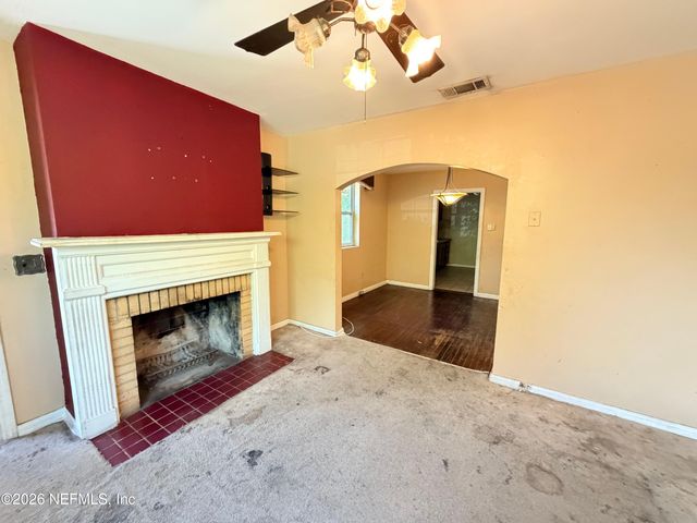 6819 N PEARL Street, Jacksonville, FL 32208